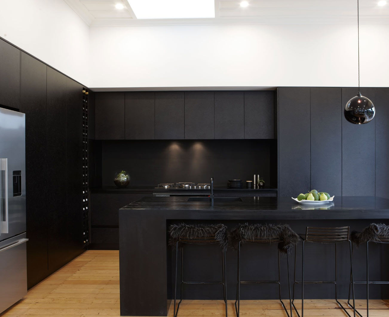 Black Cabinets - A Bold and Stylish Choice For Your Kitchen